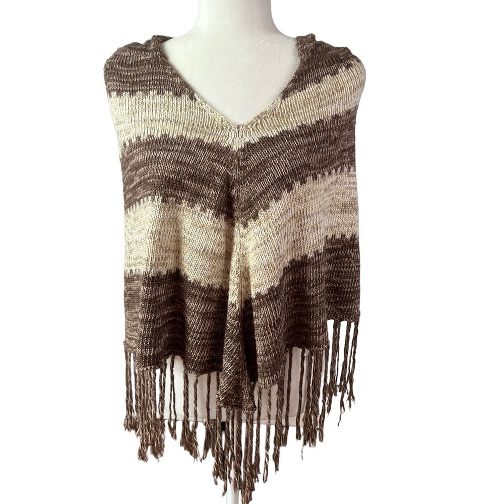 Willow & Clay Hooded Brown Tan Poncho Small Tassel